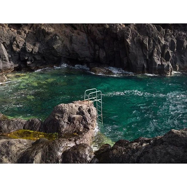 ¿Ganas de baño? Últimos días del verano para disfrutar de la costa afortunada, como en uno de los tesoros de TENERIFE, el Calderón de la Matanza.