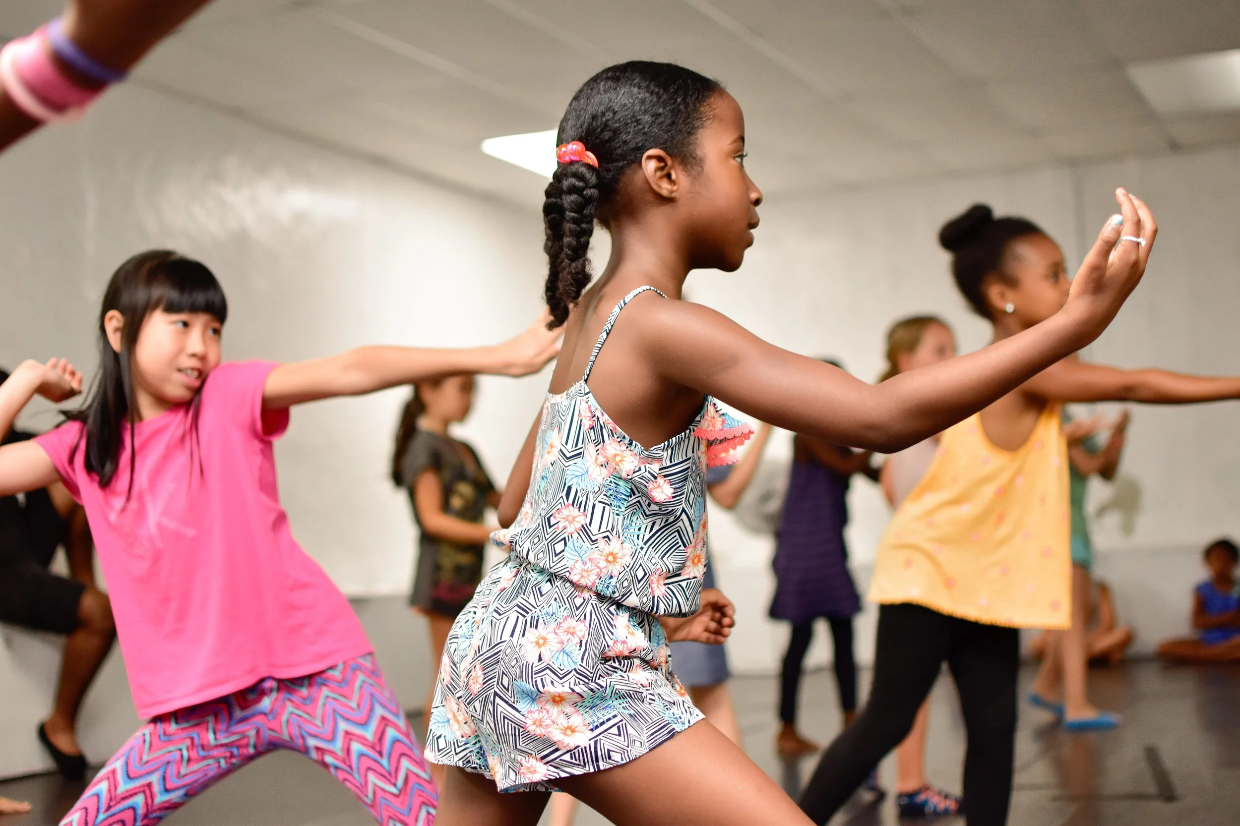 Contemporary Dance (ARY)
