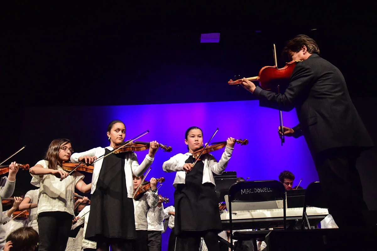 Exchange Concert with Ecold d’Art Musical on the BMS Theater Stage in April 2018.
