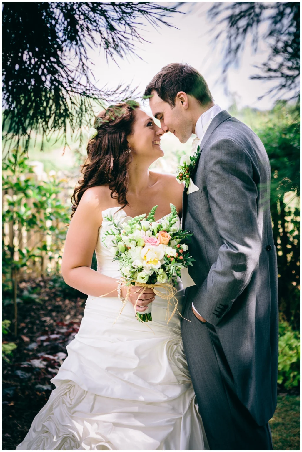 Mythe Barn Wedding - {Hayley & Martin}