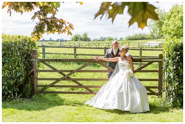 Kylie & Russ - Redhouse Barn (22)