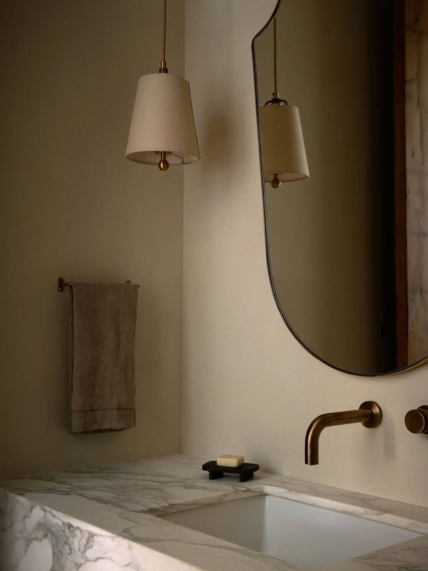 #ahdbathrooms #ahdvanity #ahdnooks #designinspiration