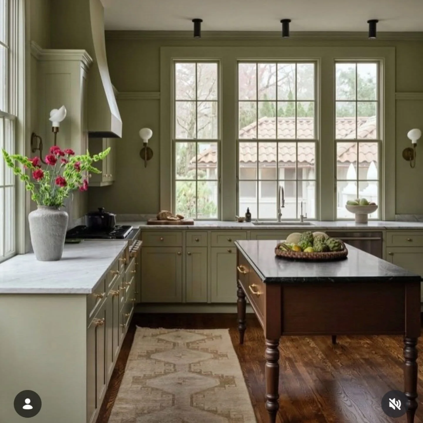 Color in kitchens 
#ahdkitchen #ahdpaint