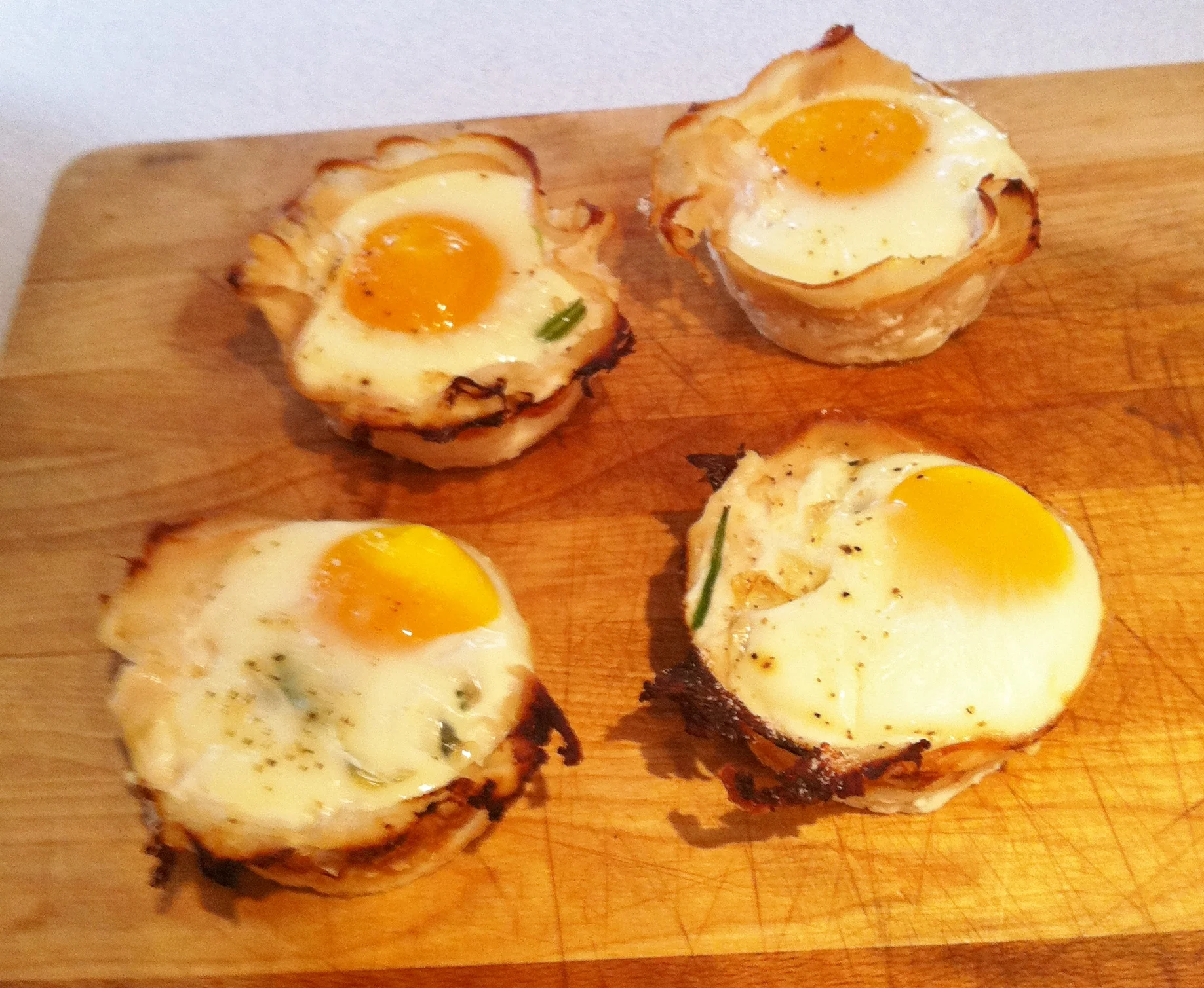 Baked Eggs in a Turkey Basket