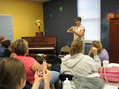 Teaching teachers to use puppets in 2008