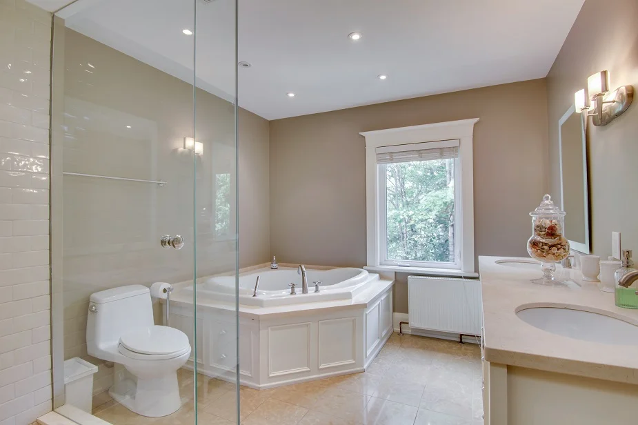 s16B bath.jpg