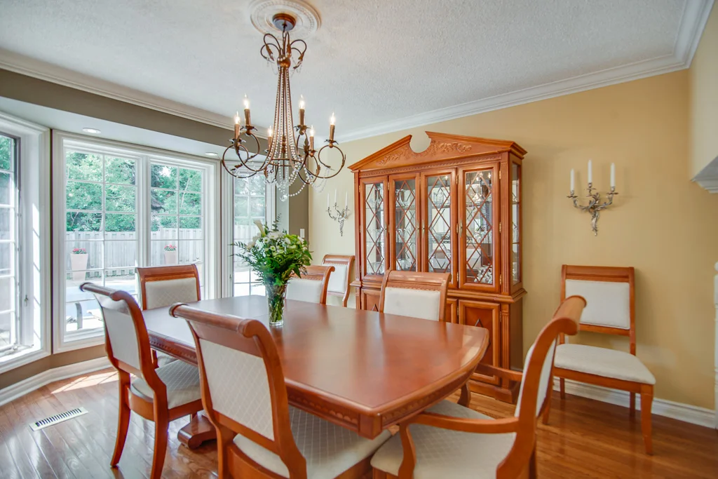 diningroom 42s.jpg
