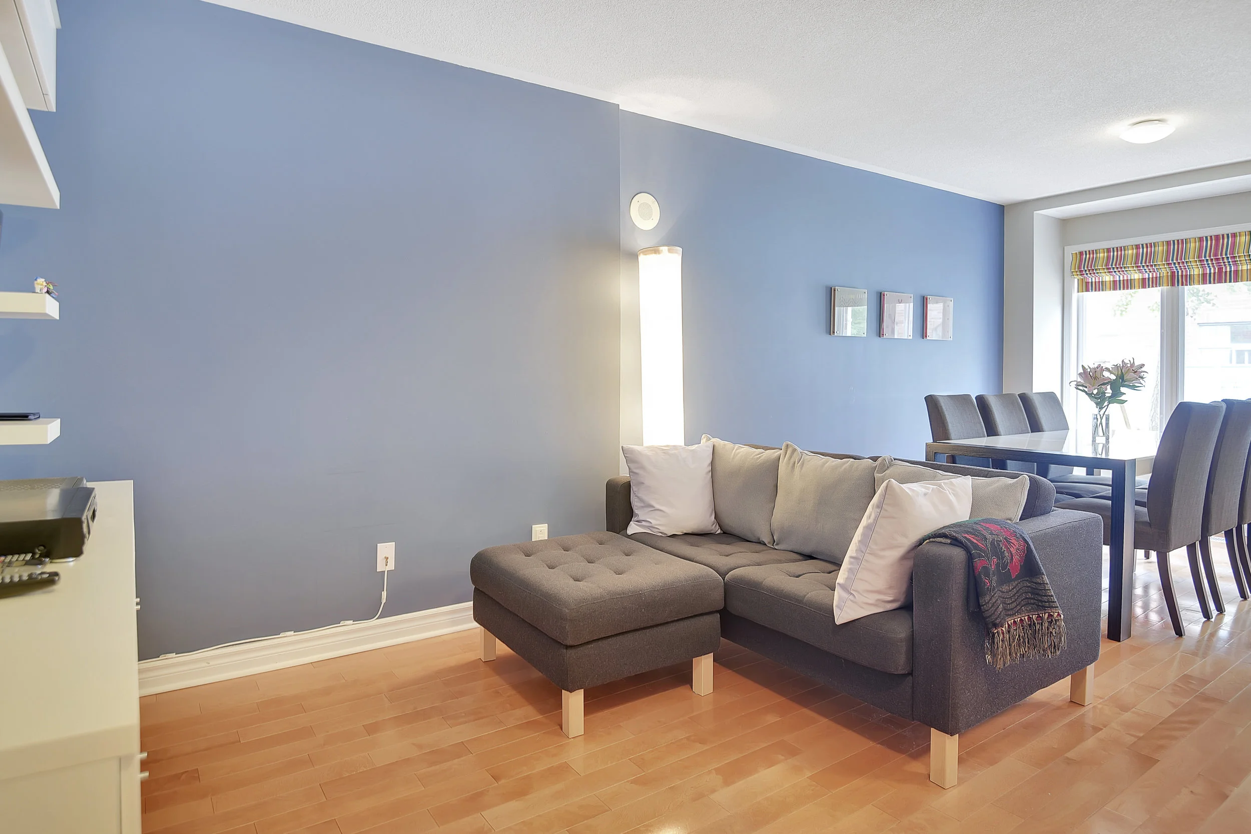 Living room 2.jpg