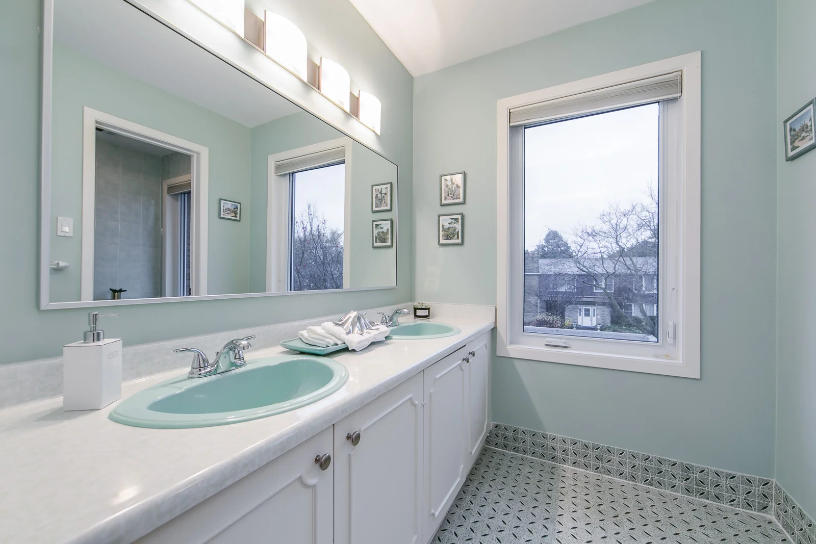 bath - Copy.jpg