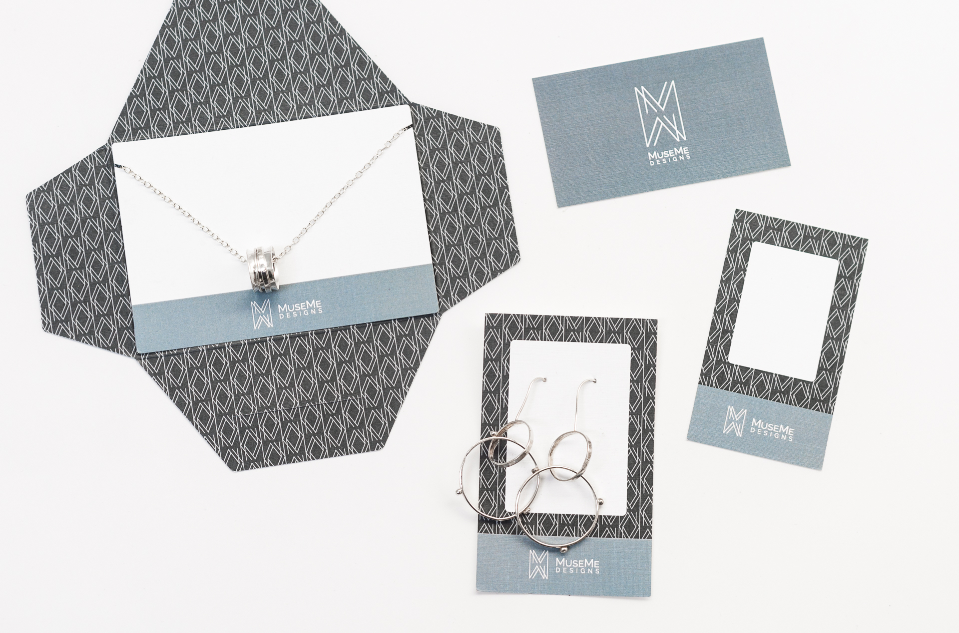  Some elements of MuseMe’s new packaging, including the necklace envelope and card, had to be cut using a custom die cut, which we also facilitated and coordinated on behalf of the client. 