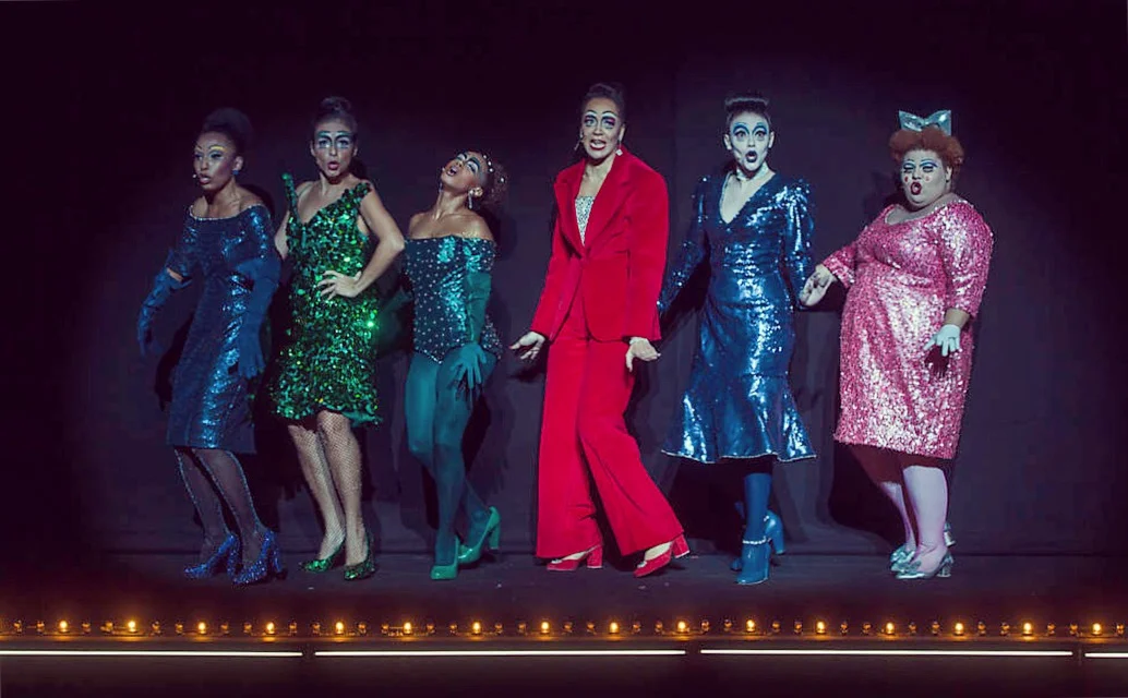   Knee Play ,&nbsp; left to right : Fernanda Faran, Carol Bezerra, Dandara Mariana, Roberta Estela D'Alva, Nathália Mancinelli, Claudia Noemi    