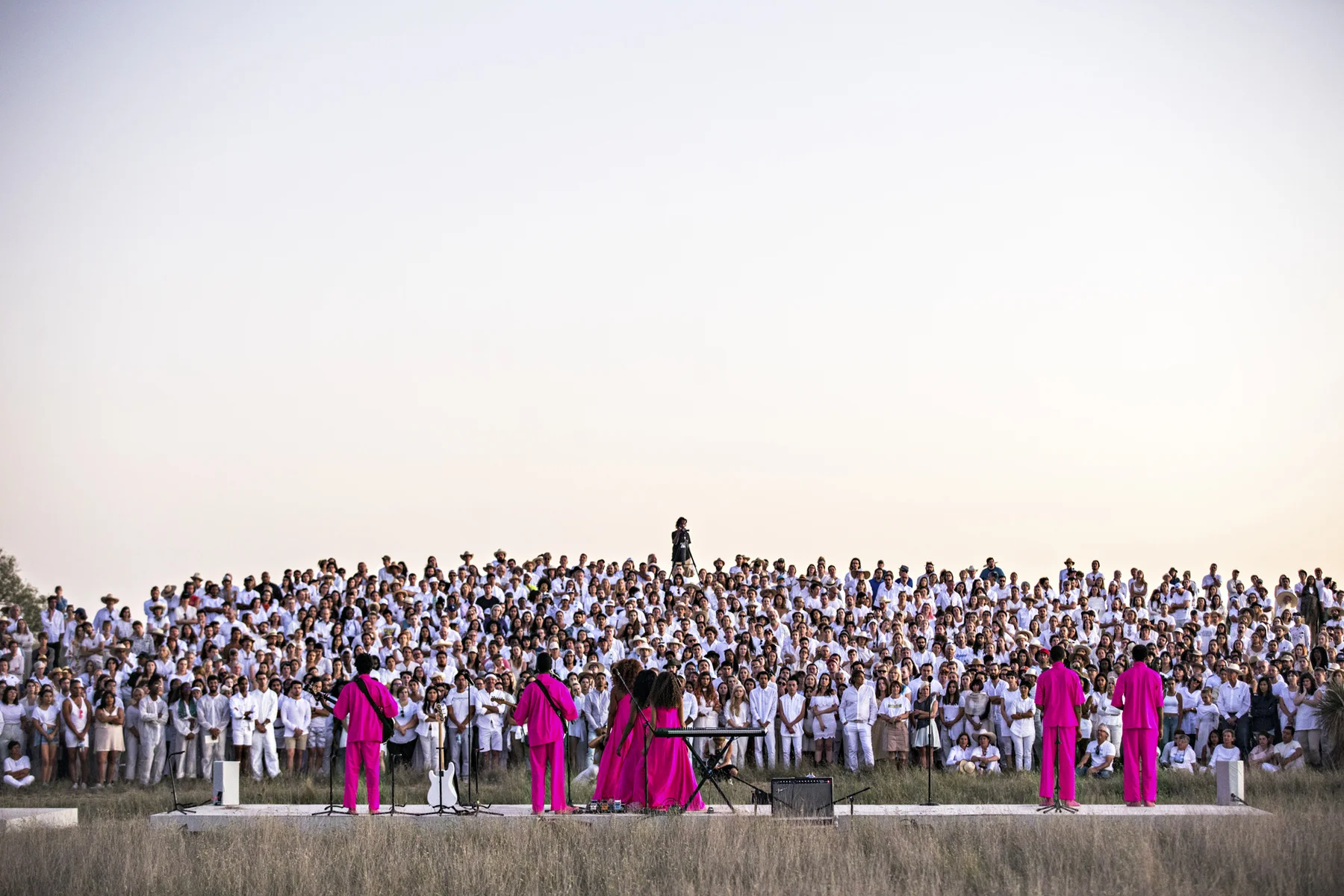 Solange / Scales (2017) — carlos j soto