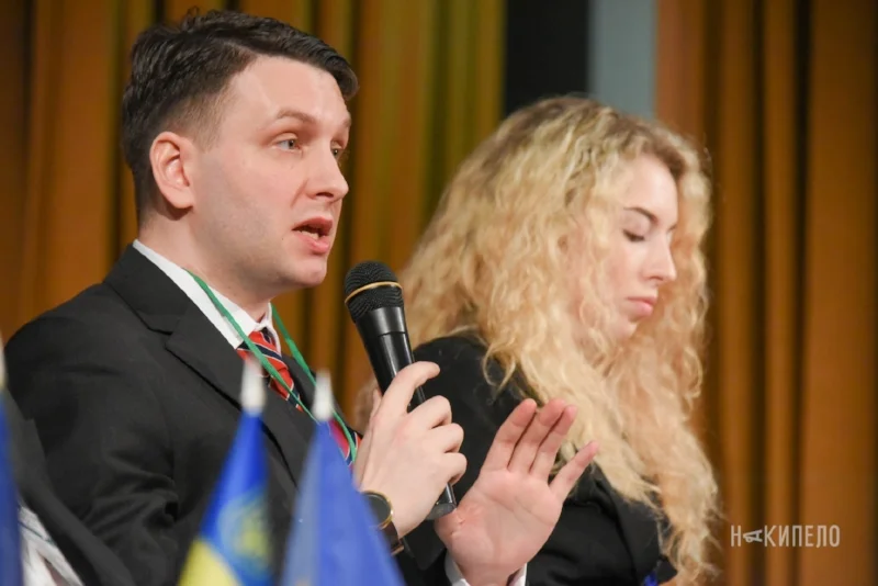 Peter J Cribley participates in a panel with the Rector of Kharkiv National University of Radioelectronics about the future of education in Ukraine.