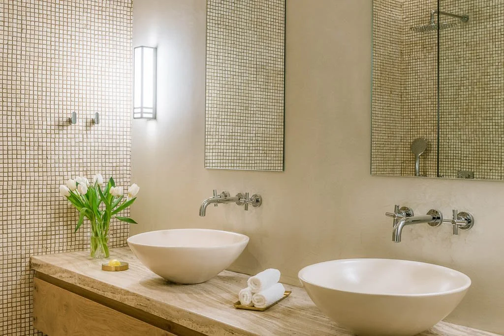 Superior Deluxe Room Bathroom.jpg