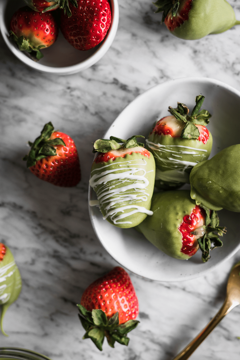 Matcha White Chocolate Dipped Strawberries The Broken Bread matcha-white-chocolate-dipped-strawberries-the-broken-bread