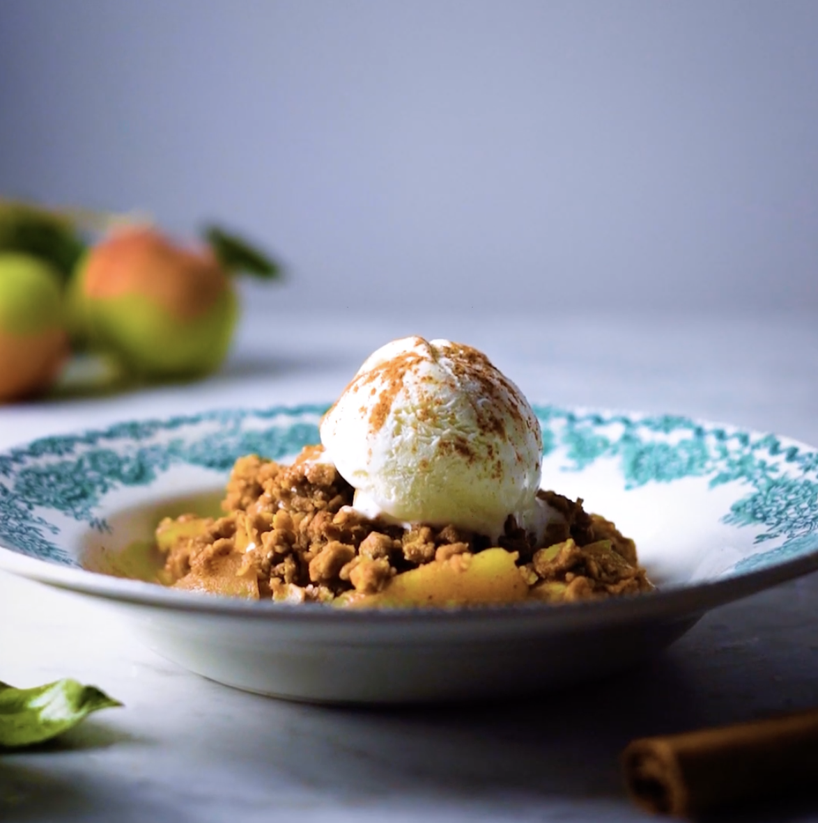 CHAI-SPICED APPLE CRISP