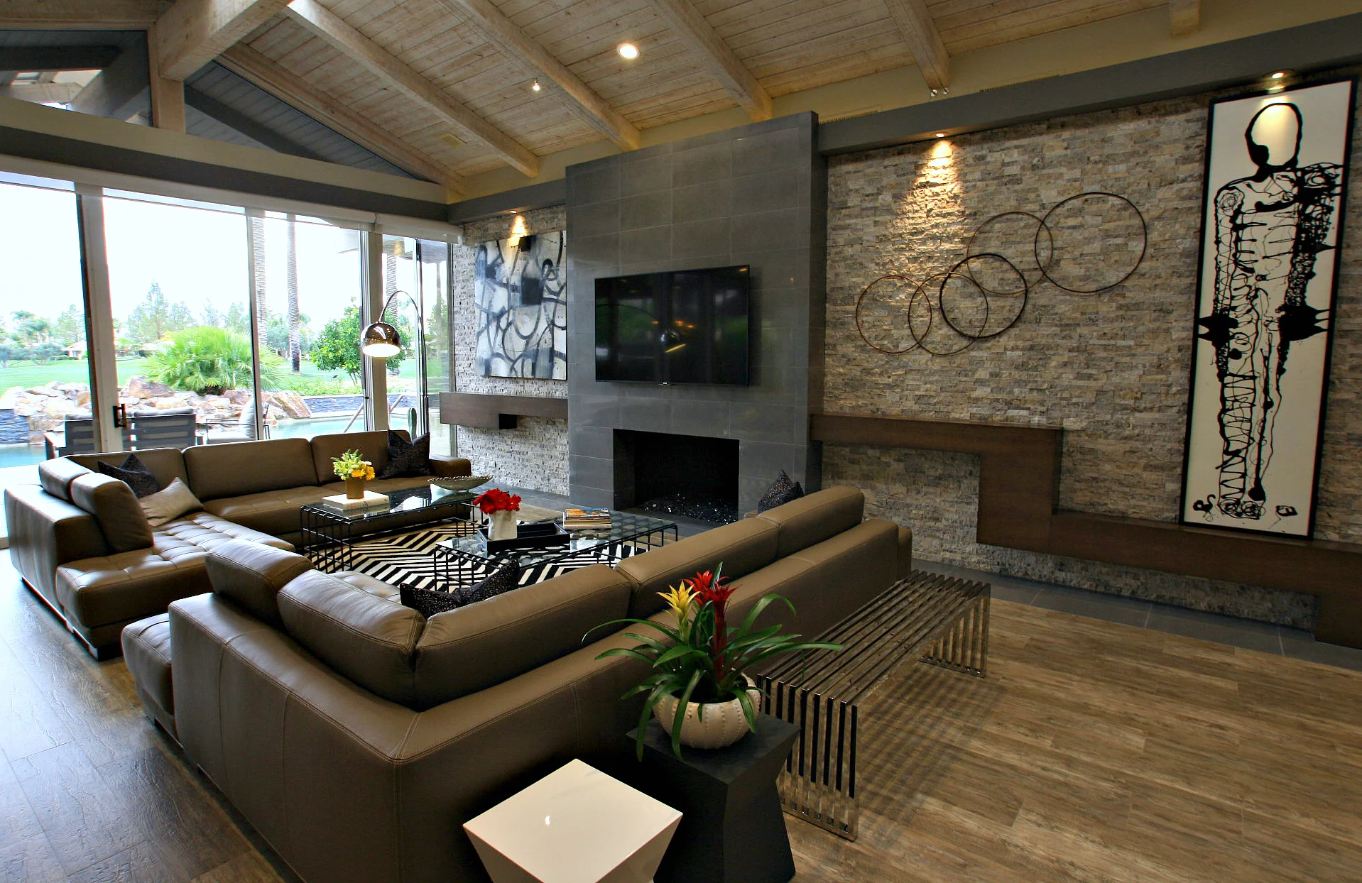 Living Room 2.jpg