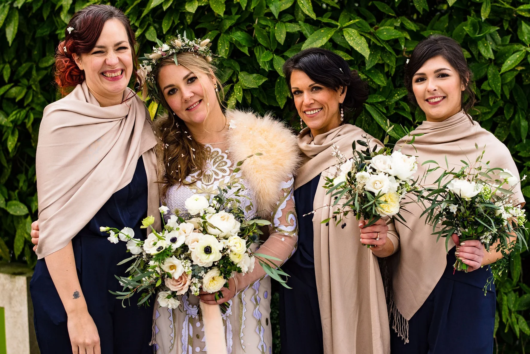 Jess&Ryan-CowleyManor-JonnyBarrattPhotography-419.jpg
