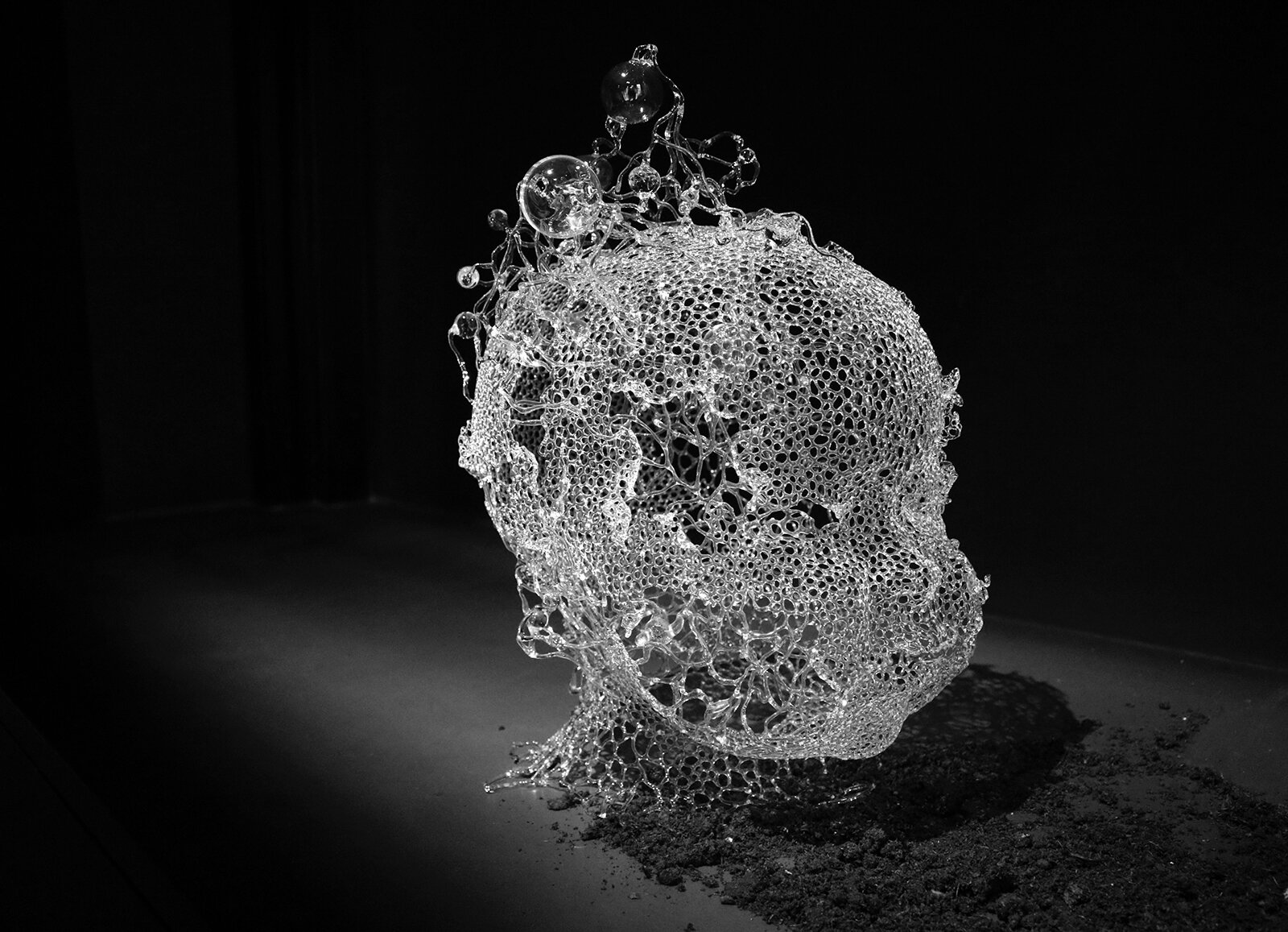 Le Chant du Ventre, Kim KototamaLune, Verre filé, verre soufflé, 43 x 27x 30 cm, 2019.JPG