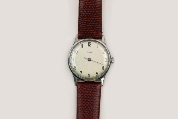 Personal Registration of Time Passing, 2010 Modified vintage wind-up watches Dimensions Variable 12 Previously owned wind up watches have their hour and minute pointers taken away. The seconds pointer is left alone ticking; becoming the first watch that doesn’t tell the time, but instead tells the user that time is passing. The daily act of winding the clockwork mechanism now becomes an exercise in awareness and the personal decision to try and live life at its fullest.