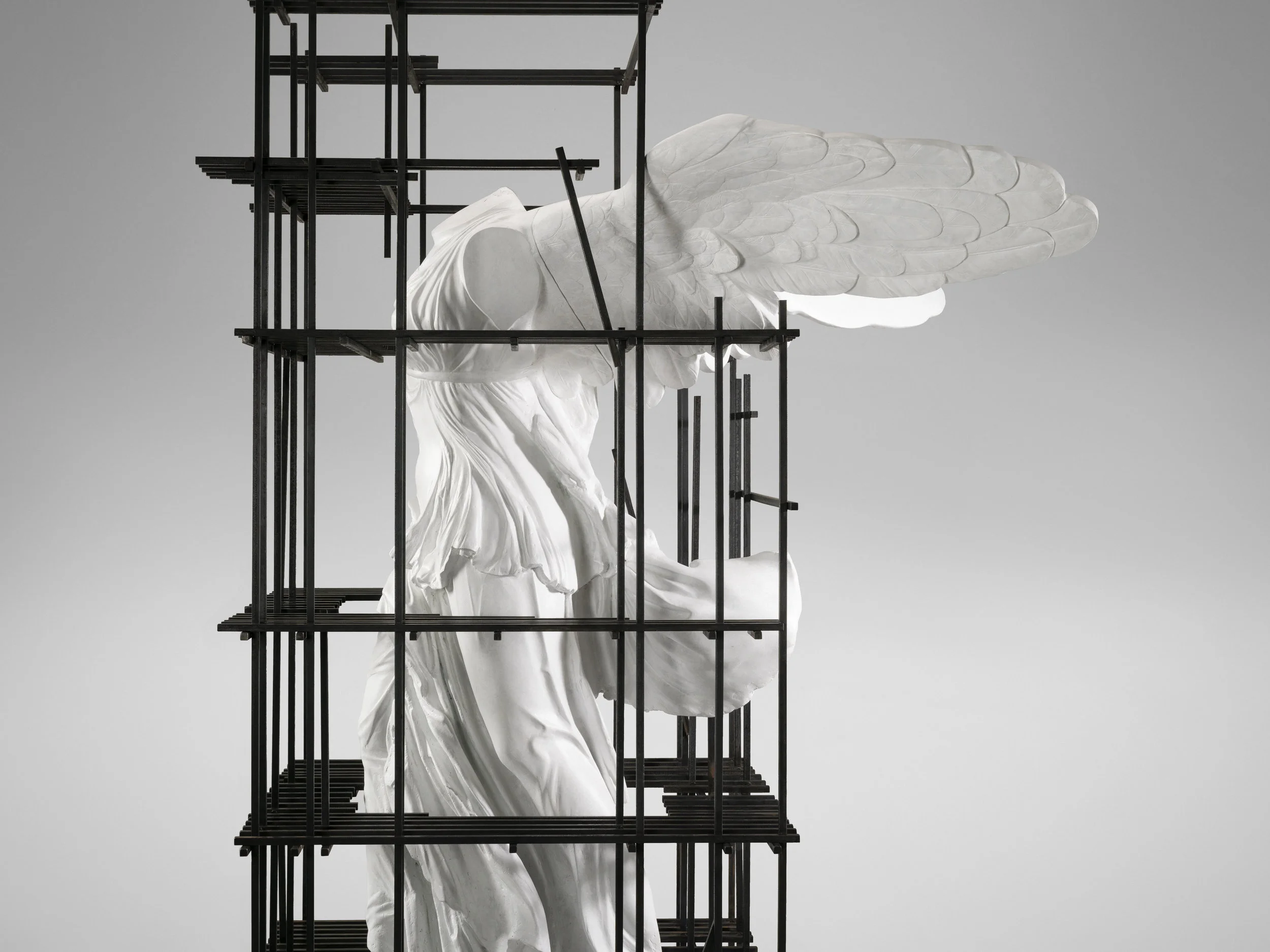 1. SE Etagere 'Antiquity Shelves Nike' 3.jpg