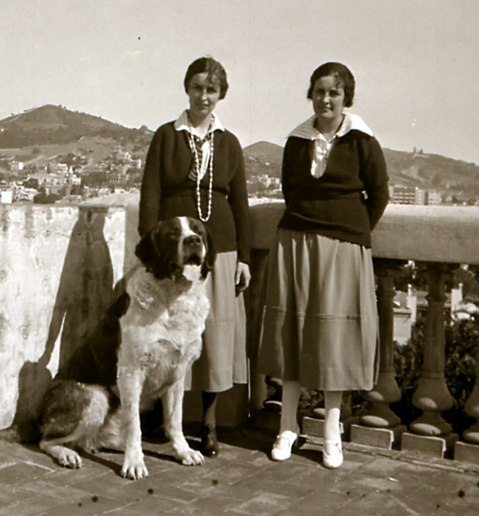  CAROLINA Y MARÍA CON MAX 