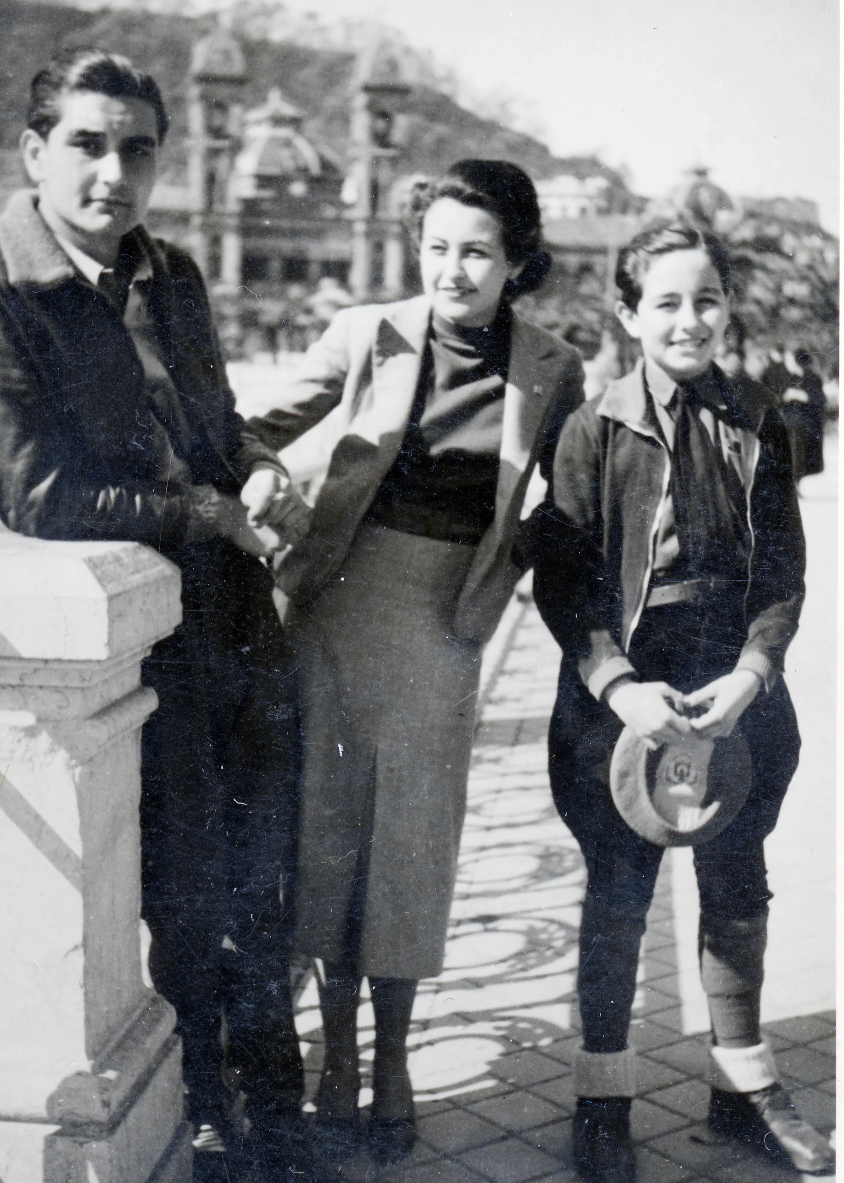 Hermanos en S.S-1.jpg