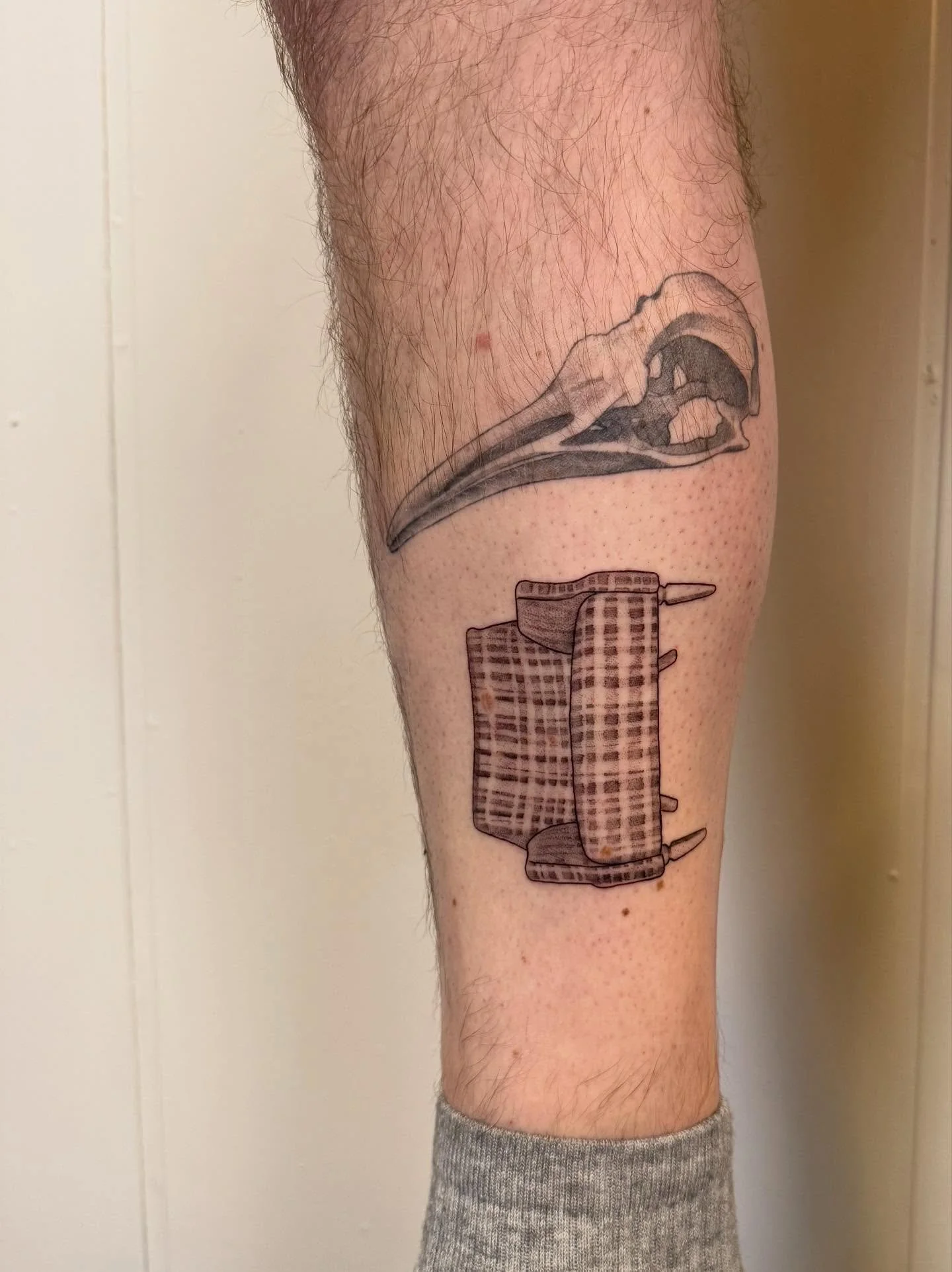 This &ldquo;drunk chair&rdquo; is on the cover of the Talking Heads album Speaking in Tongues. The lamp is from Stop Making Sense. Prince lyrics in his dad&rsquo;s handwriting. The bird skull is healed 6 months! 

Made at my studio @rabbiteartattoo. 