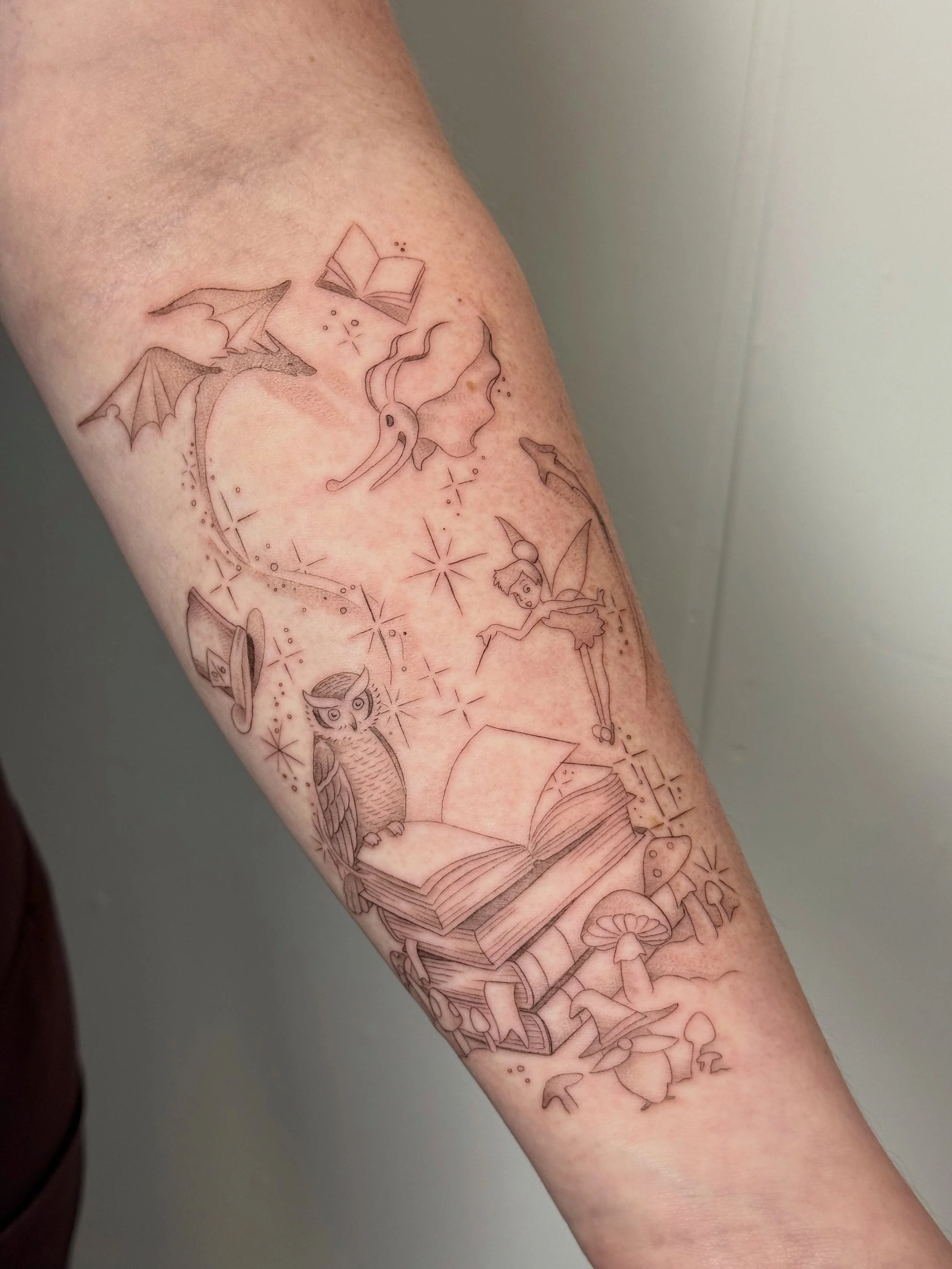 Thank you, Molly! 

Want to get a tattoo? Fill out a request form on my website between Nov 1 and Nov 3.

#nofilter #rabbitear #singleneedletattoo #singleneedletattoophiladelphia #finelinetattoophiladelphia