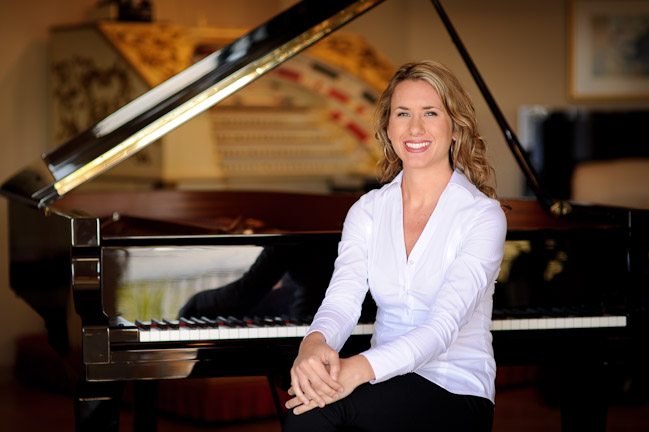 Lindsay Garritson, pianist