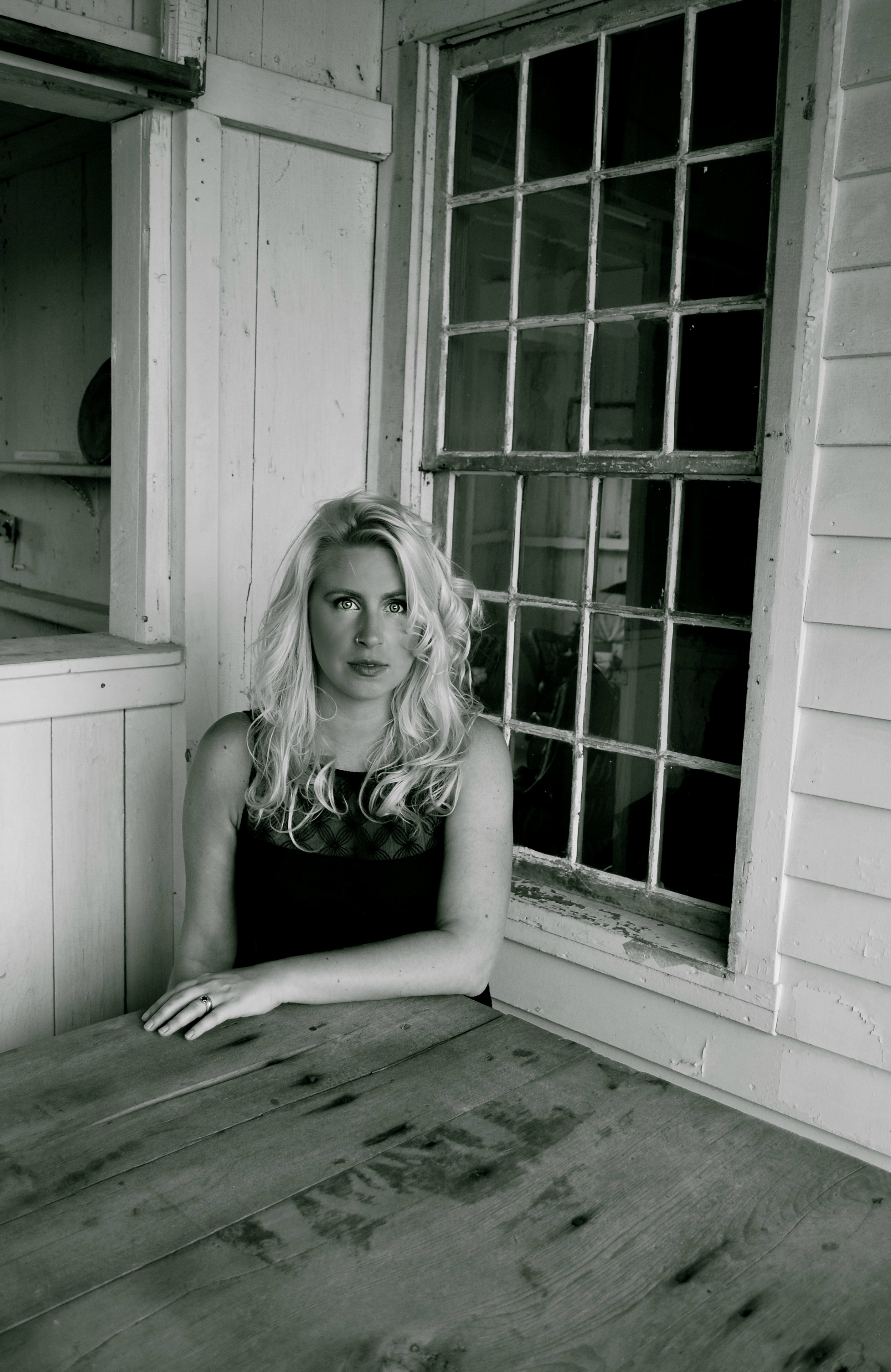 Virginia Warnken, mezzo-soprano