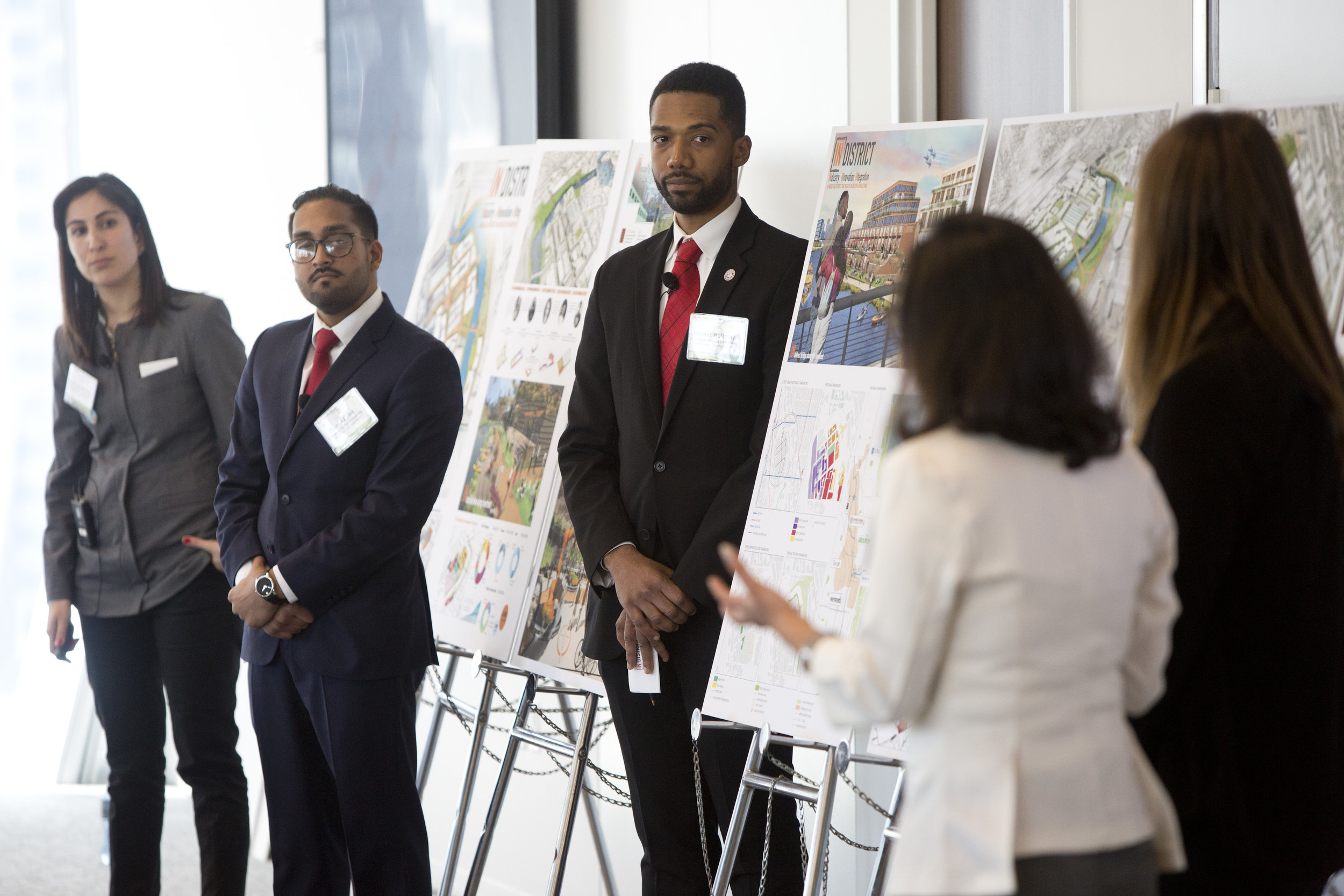  The CMU team presents their scheme IN-district.  Photo credit: ULI/Nathan Weber  