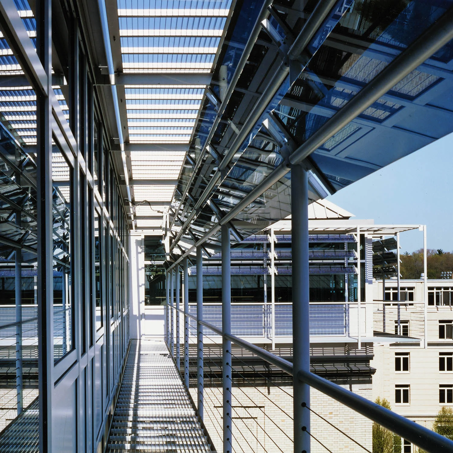 All Intelligent Workplace images © Karl Backus