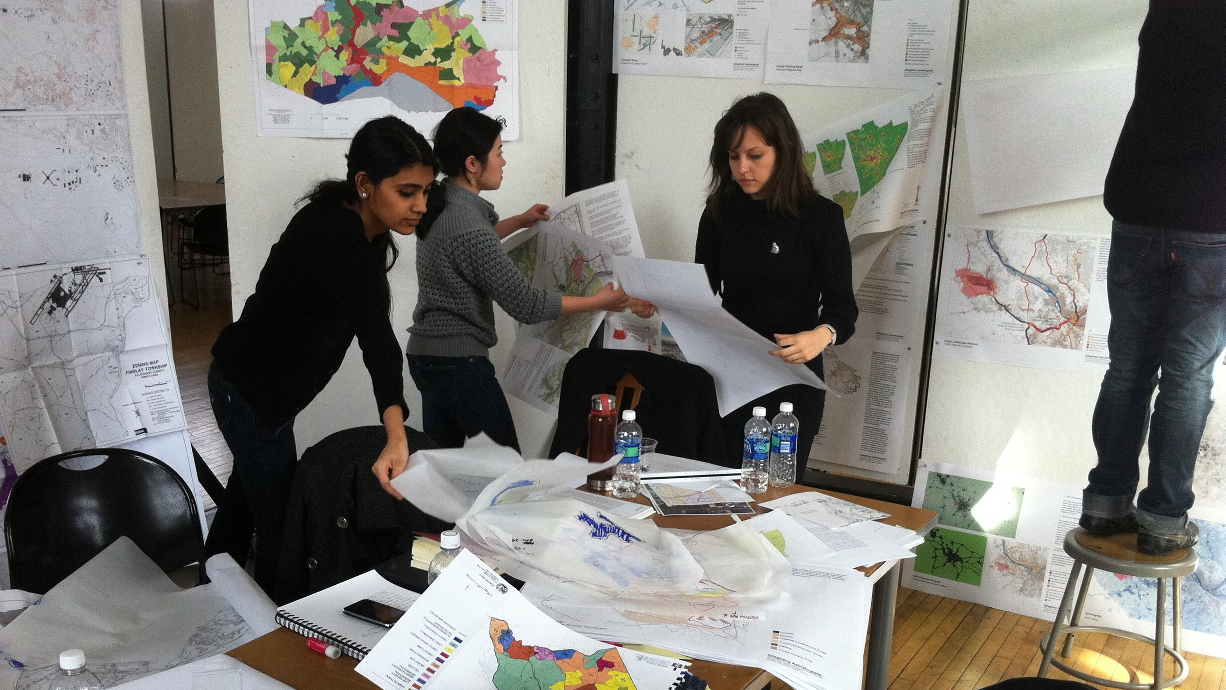 19_MUD_EXP14_Rambha Seth, Mingming Wu and Ozge Diler participating in a charrette on Pittsburgh’s airport_2011.jpg