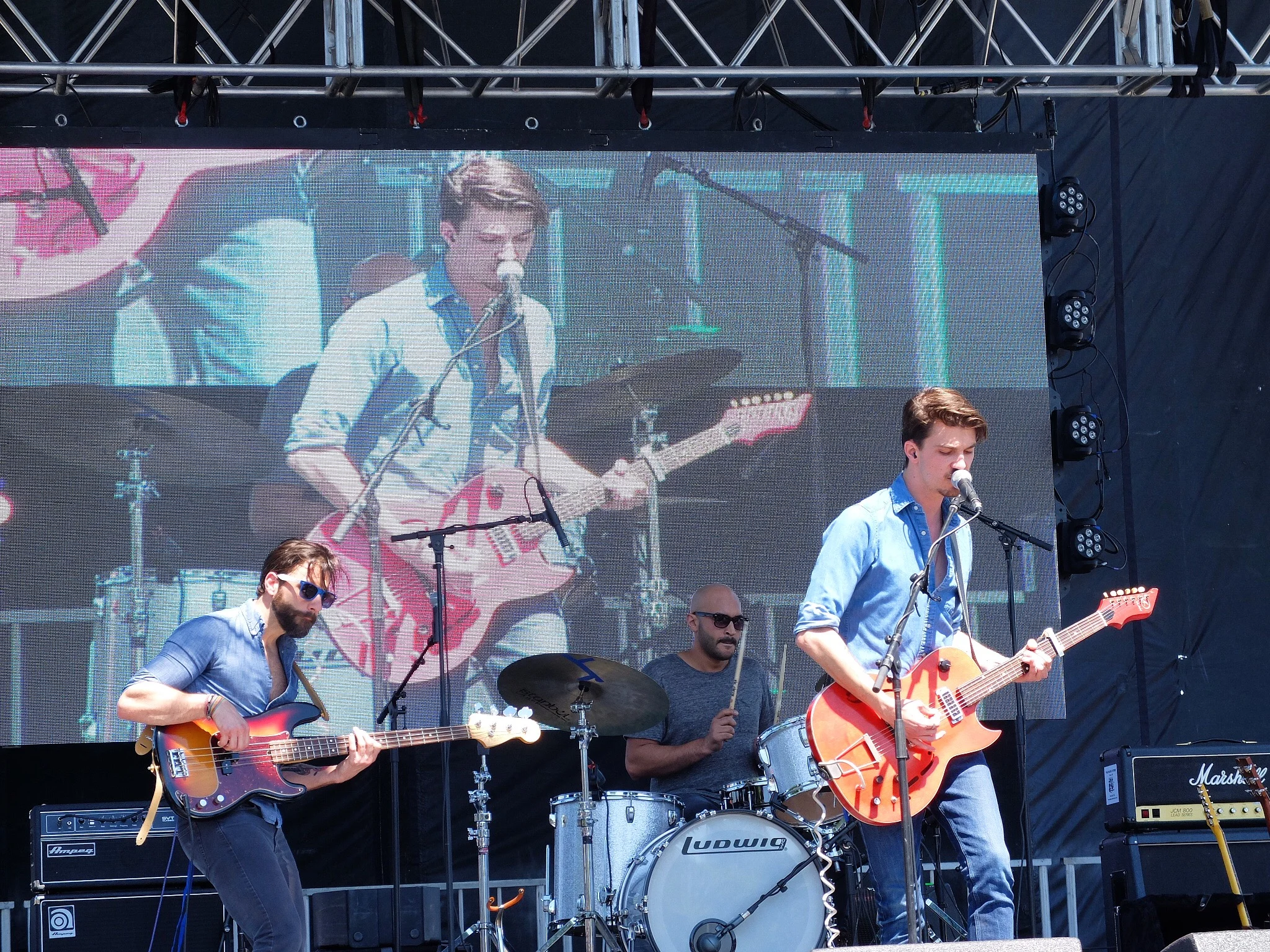 Chase Kerby and the Villians played the Main Stage shortly after LTZ. Chase and I went to the same highschool and ended up founding Tree & Leaf together, and actually the name, Tree & Leaf, was Chase's idea! Down the road Chase rightfully chose to pursue his passion of music and it was the right choice. He has played along side countless artists, been featured on The Voice, and is an incredible musician and all-around great guy.