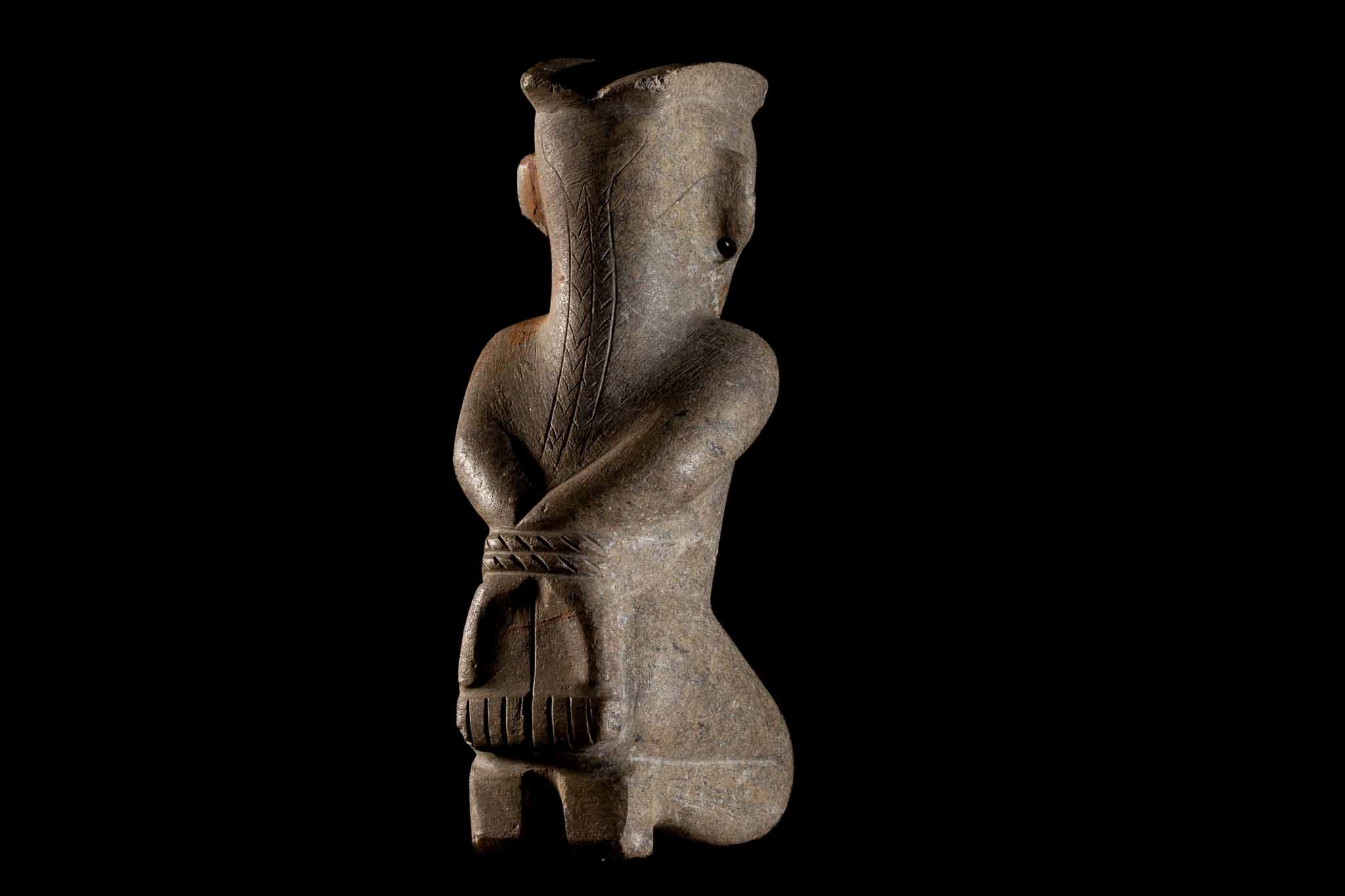 Kneeling Human Figure (Back)