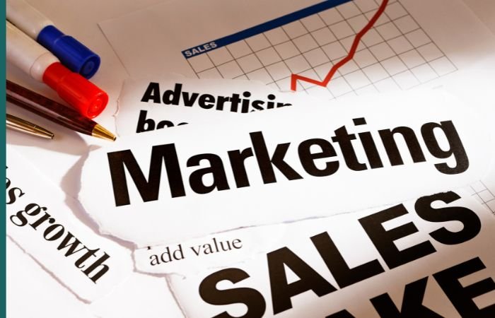 Sales vs Marketing in 2023: What's The Difference?