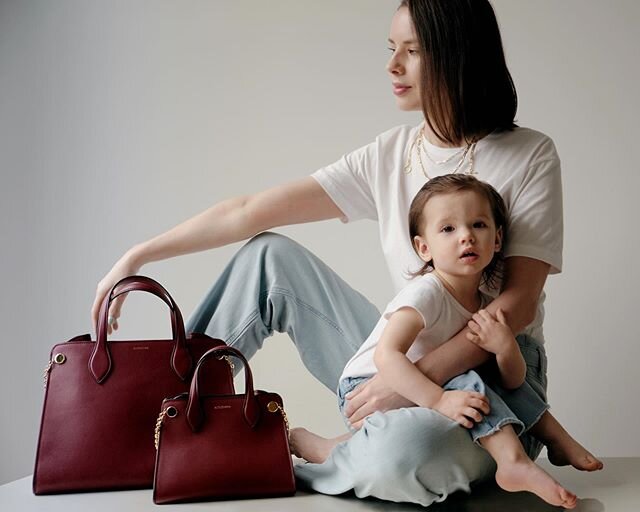 Enjoying my time with this posh lady. This Mother&lsquo;s Day, I&rsquo;m happy to be partnering with @altuzarra. The beautiful #CuffBag now has the new mini version - equally elegant and timeless. 
Most importantly, 100%&nbsp;of all proceeds from sal