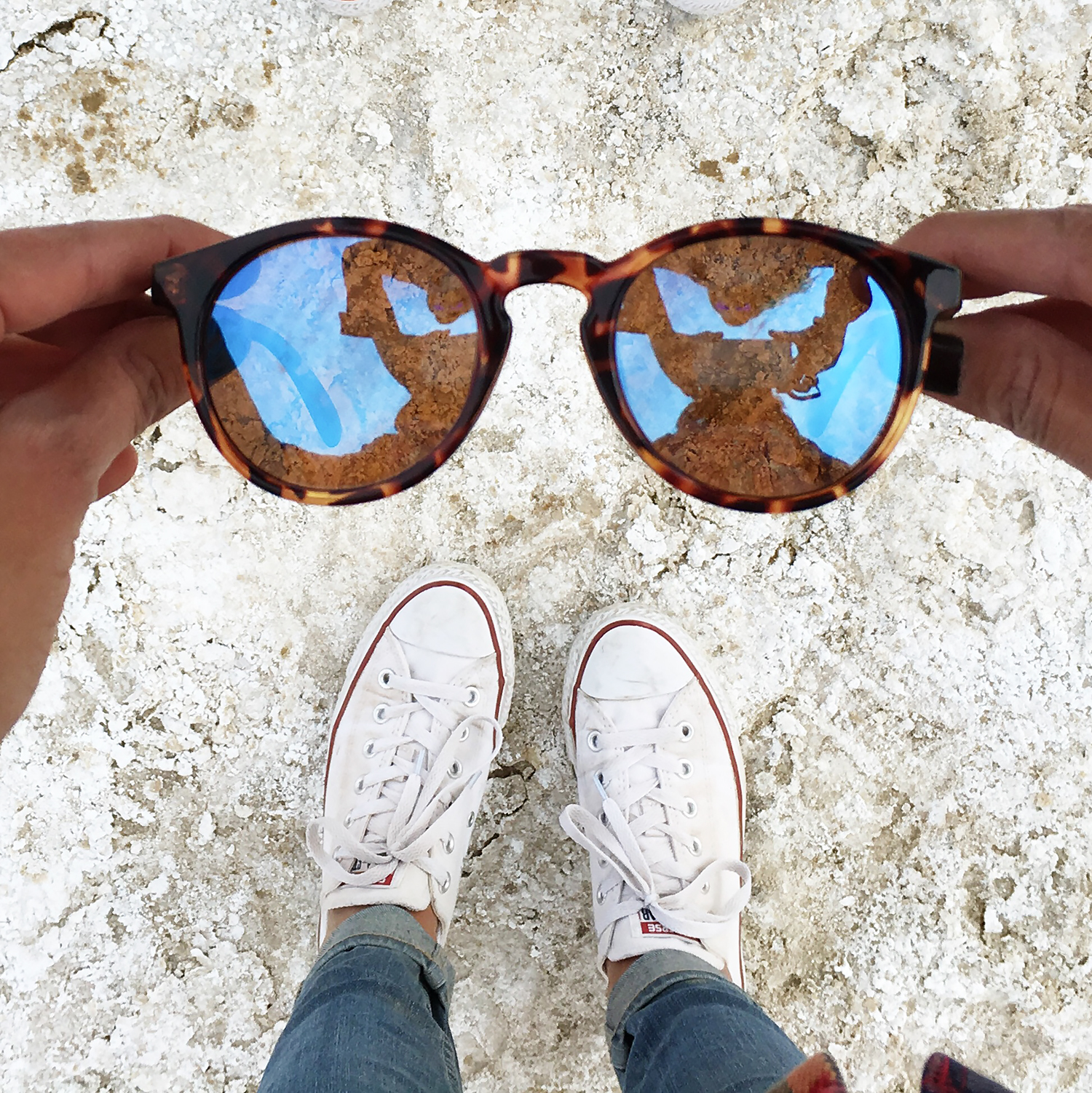 Dirty sand and dirty sneakers @sunskis @converse