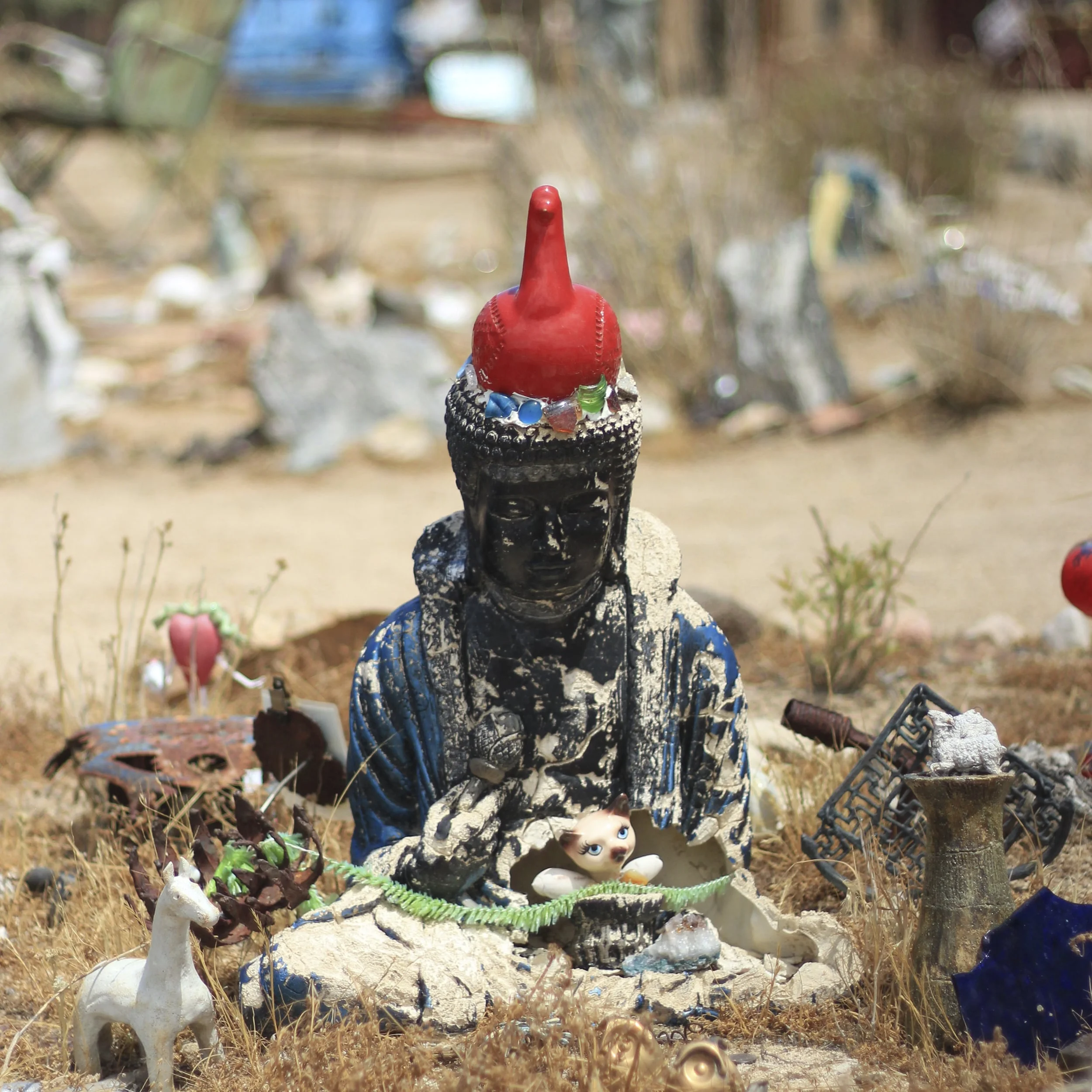 chrissihernandez_pioneertown_junkart.jpg