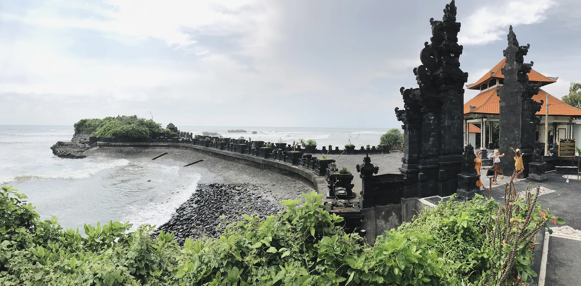chrissihernandez-bali-mengwi-puraGedeLuhurBatuNgaus-iPhoneCopy.jpg