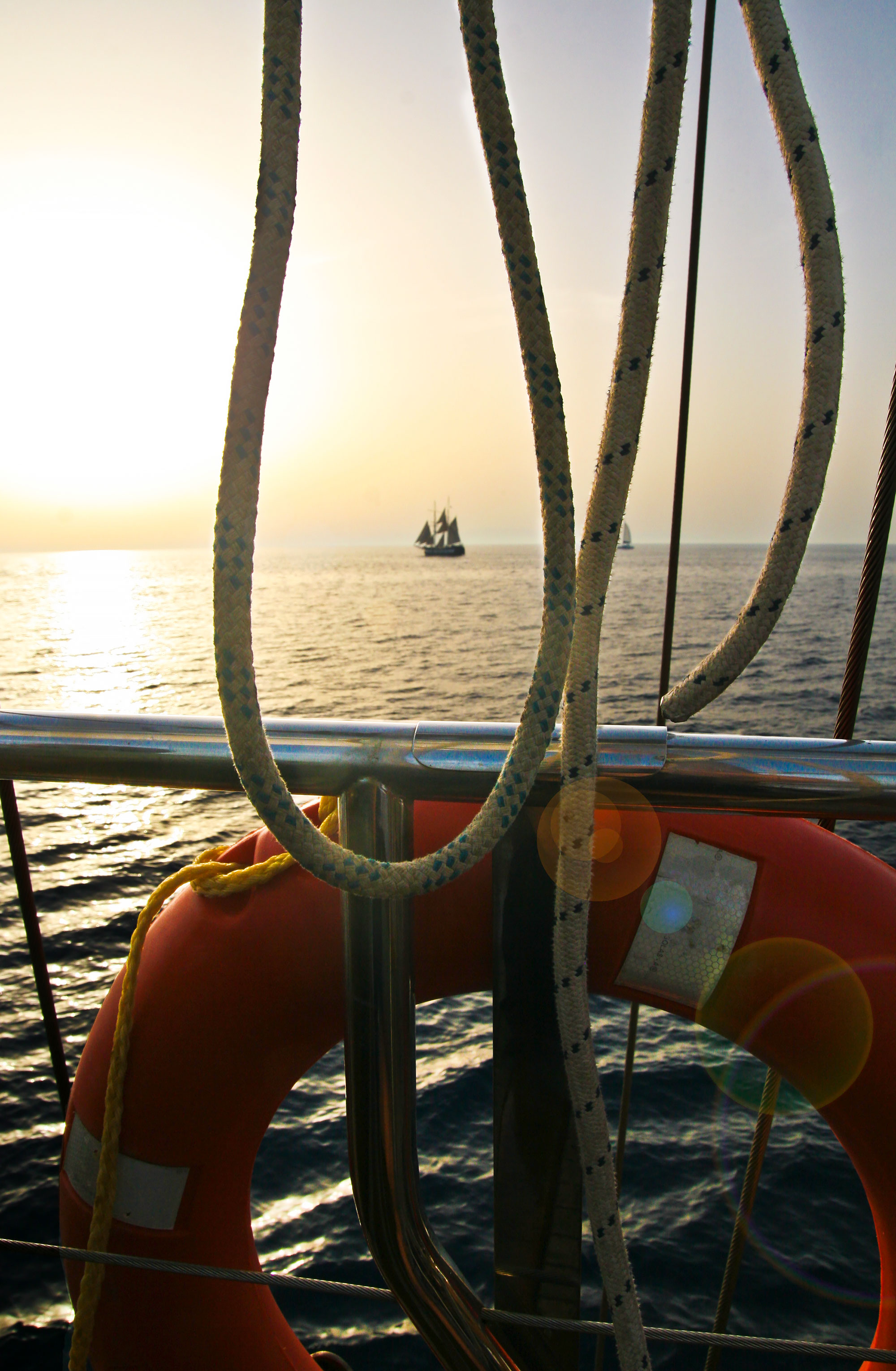 chrissihernandez-greece-santorini-cruise.jpg