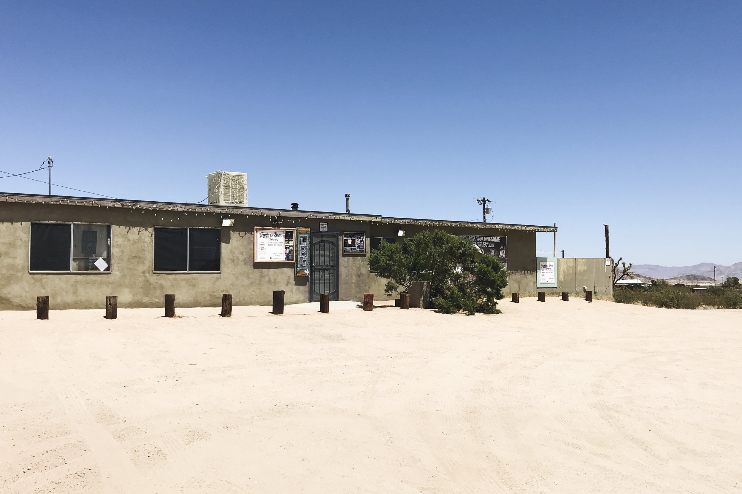 chrissihernandez-california-joshuatree-landers-brew-co-04.jpg