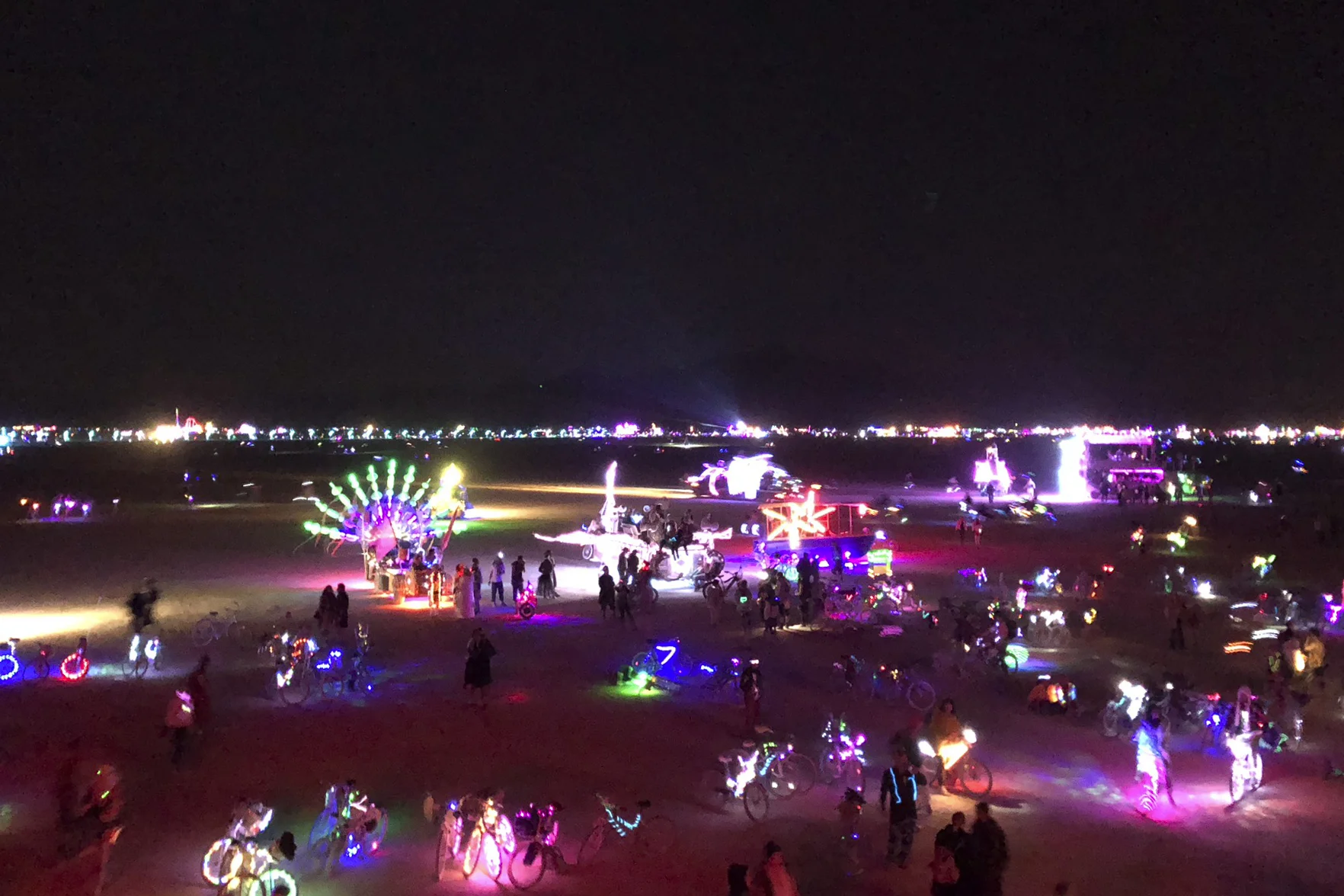 chrissihernandez-nevada-blackrockcity-burningman-playa.jpg