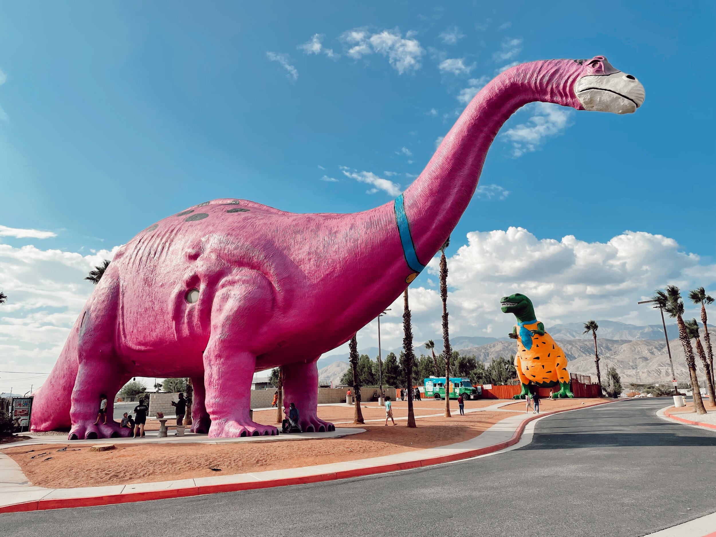 Cabazon Dinosaurs Roadside Attraction California Route 66 Modern Postcard EAT 