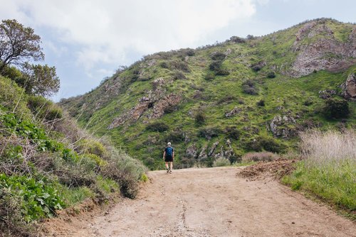 Paradise Falls via Mesa, Teepee and Moonridge Trail, California