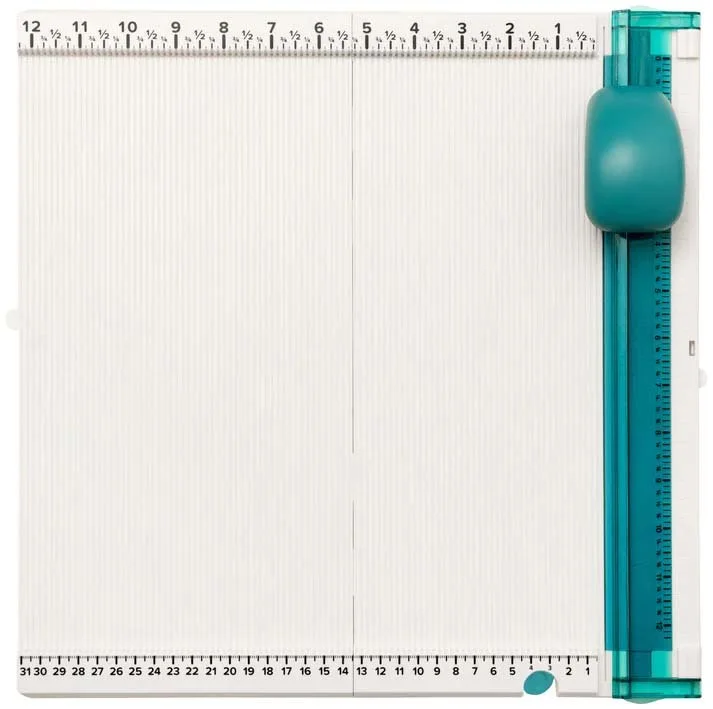 We R Makers Comfort Craft Tools Collection Trim and Score Board