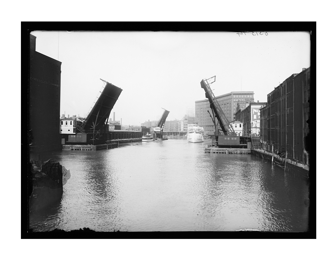 Deep Time: Chicago River Walk About It &amp; Water Taxi Tour