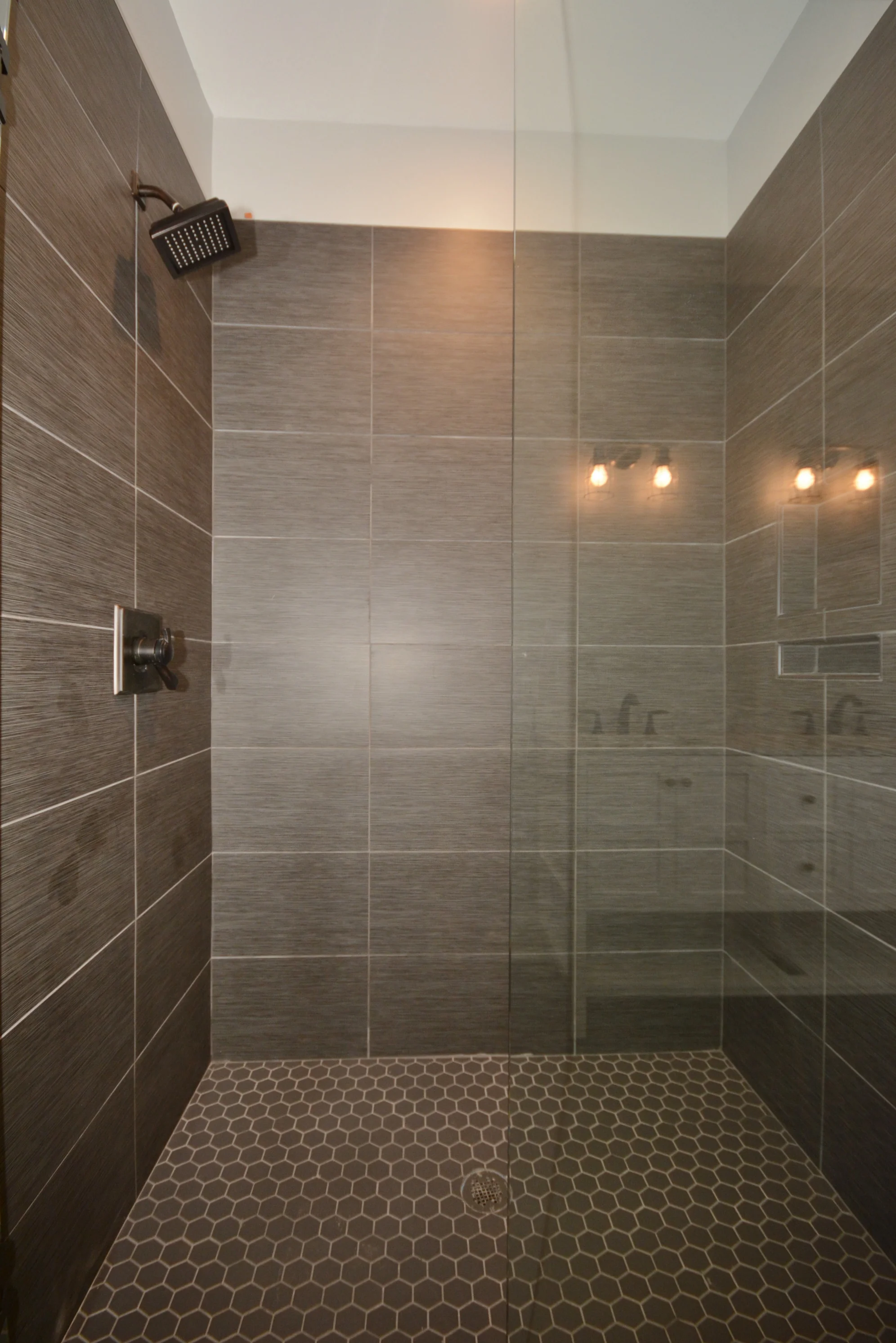 2br bath 3.JPG