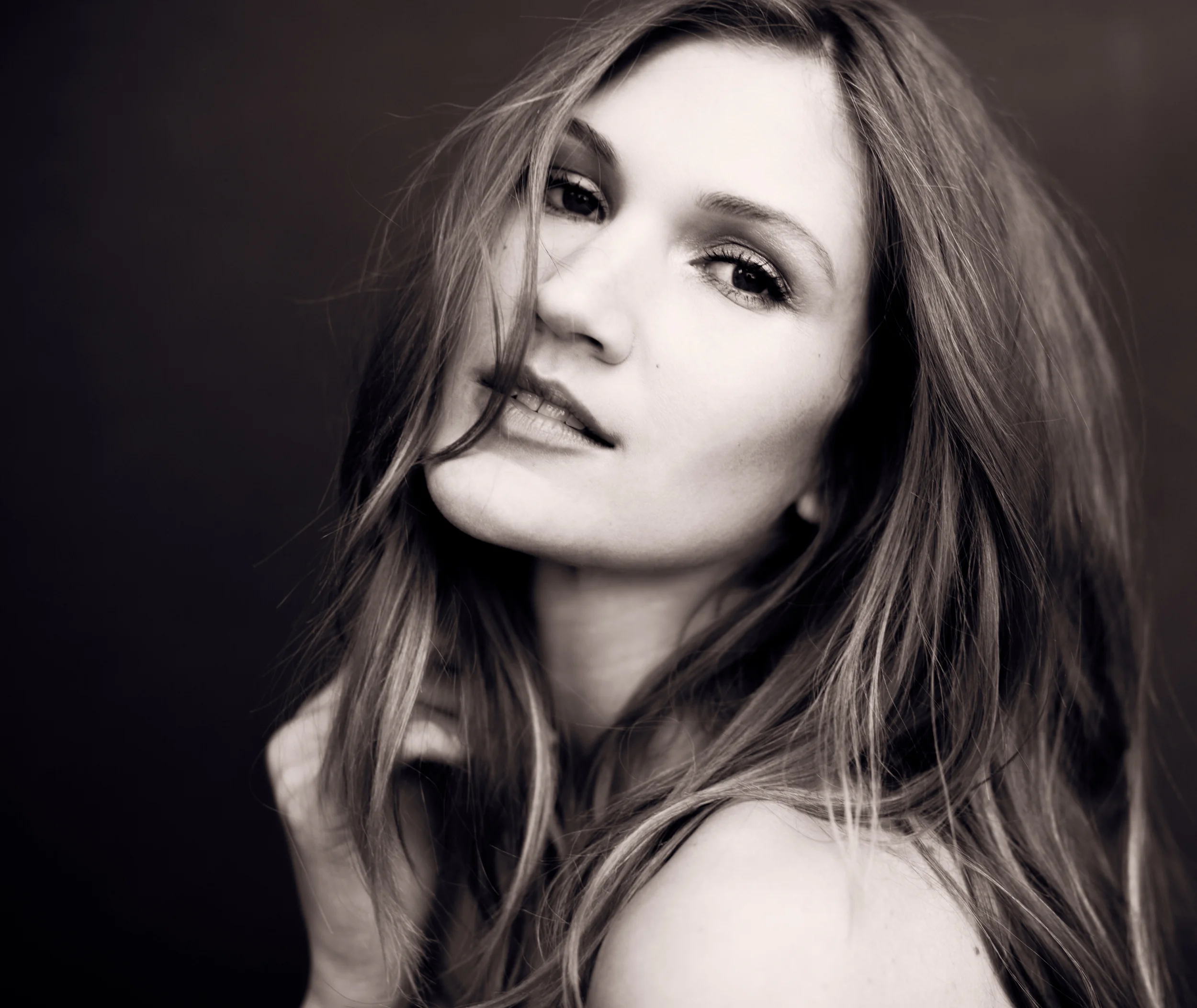 Model:  Heidi Verster / HMU:  Craig Honeycutt